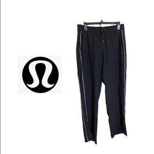 Lululemon black pants